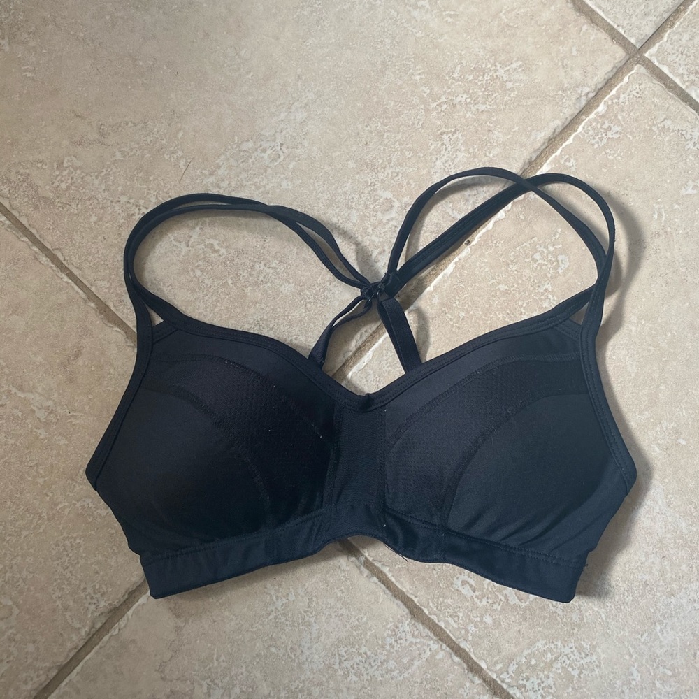 Women’s XS Sports Bra